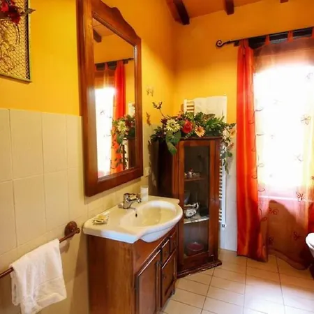 Le Corniole Mit Pool- Jacuzzi Und Grill By Interhome *