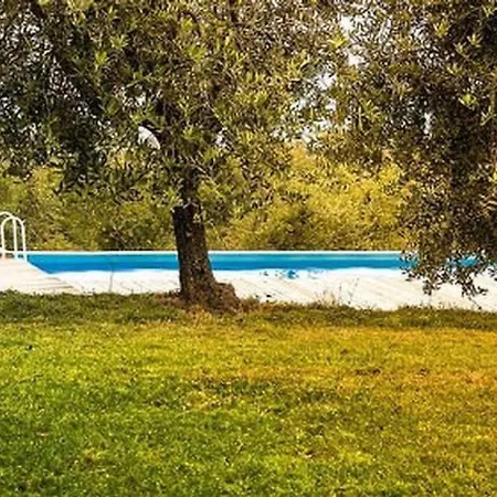 Le Corniole Mit Pool- Jacuzzi Und Grill By Interhome צ'יביטלה אין ואל די קיאנה