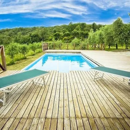 בית נופש Le Corniole Mit Pool- Jacuzzi Und Grill By Interhome צ'יביטלה אין ואל די קיאנה